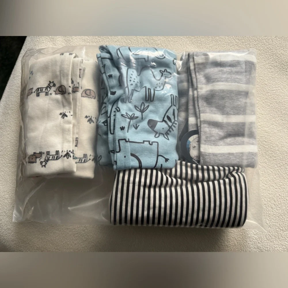Gerber Baby 4-Pack Sleep Gowns Jungle Safari Animals 0-6m w/Mitten Cuffs NWT